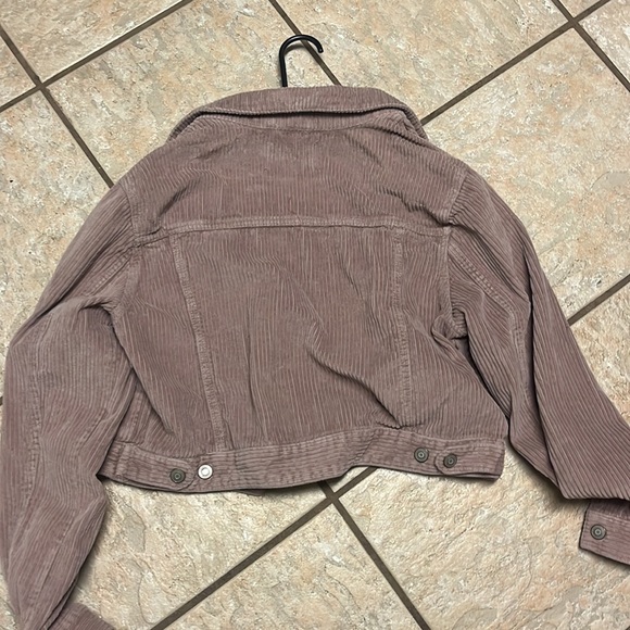 Corduroy jacket brownish, mauve color . Size medium . - Picture 3 of 3